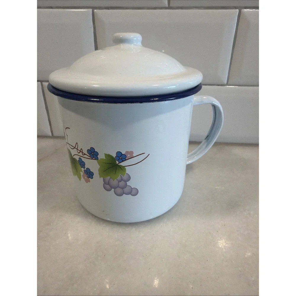 Vintage Enamelware Enamel Ware Dripping Pot/Container Grapevine